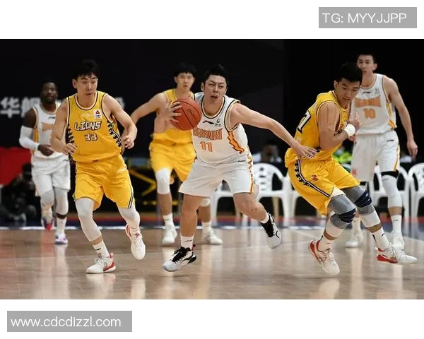 赛后分析：杭州篮球队与北京篮球队在比赛中的战术灵活性对比